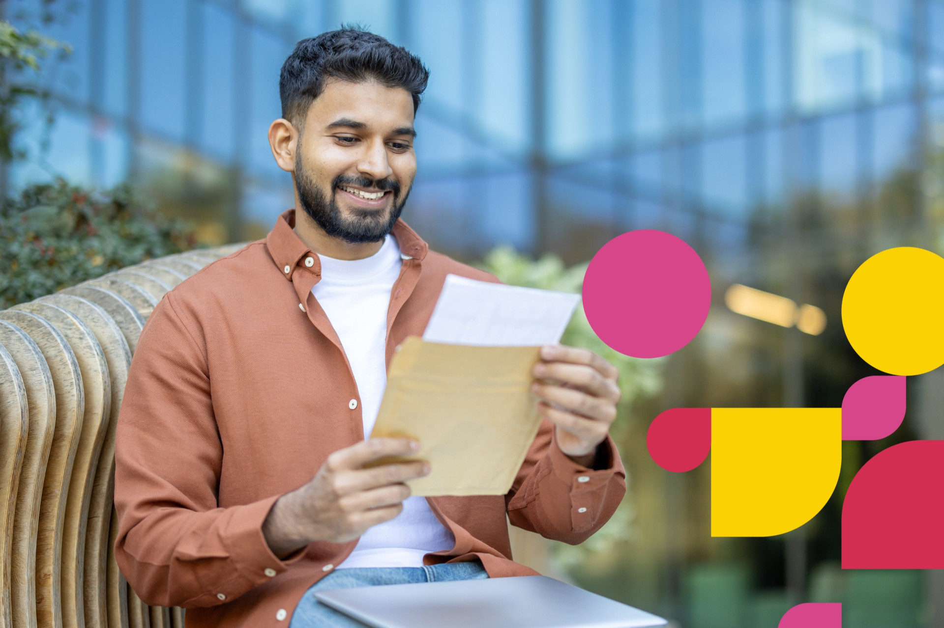 Bild zum Artikel Arbeitszeugnis: Wenn ein Blatt Papier plötzlich über Deine Zukunft entscheidet